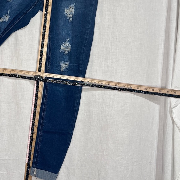 Wax Jean “Butt, I Love You” BUTTLIFTER Skinny Jean - Picture 12 of 13